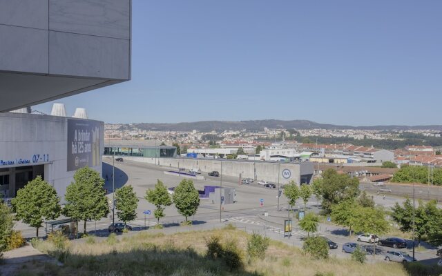 Liiiving in Porto - Balcony Dragão View