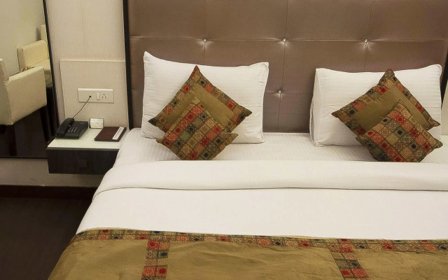 Hotel Pitrashish Premium