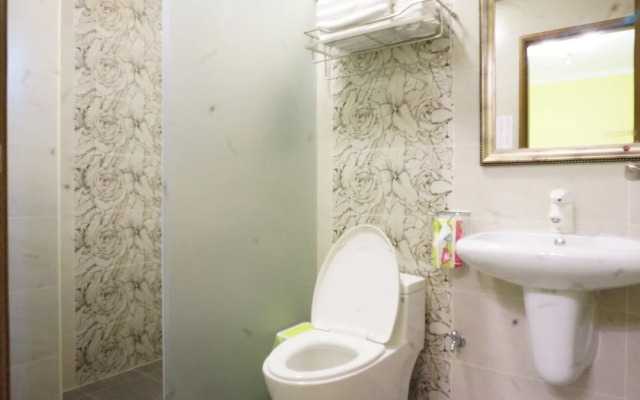 Holby No.8 Elevator Homestay