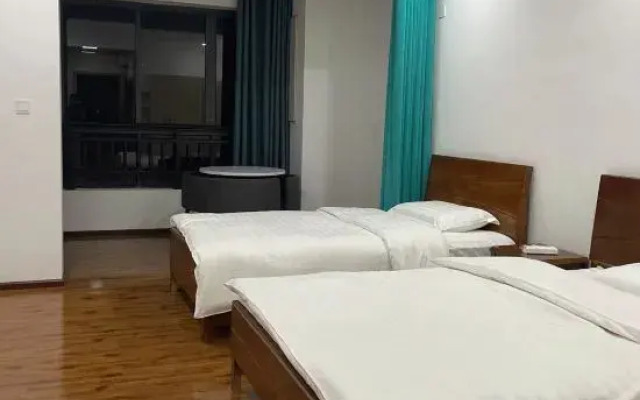 Nineteen Degree Travel Residential B&B