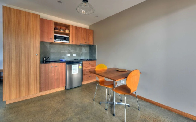 Freycinet Stone Studio 7