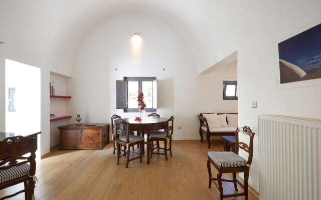 Pyrgos Houses By Voreina