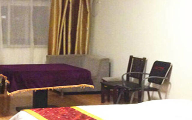 Xinyang Tianyi Express Hotel