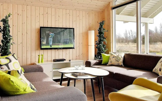 Pleasant Holiday Home in Vaggerlose near Sea
