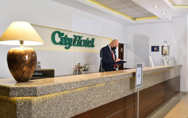 City Hotel