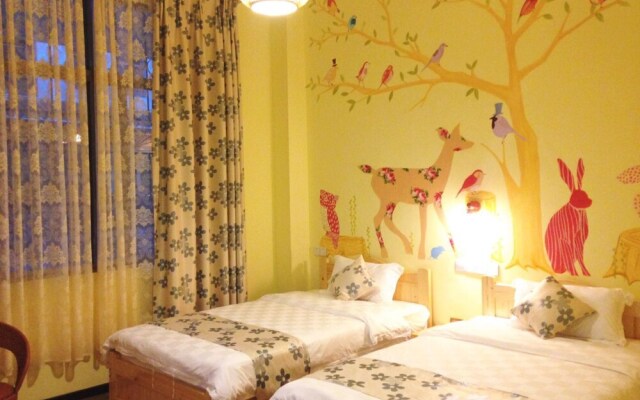 Firefly Inn Mount Danxia