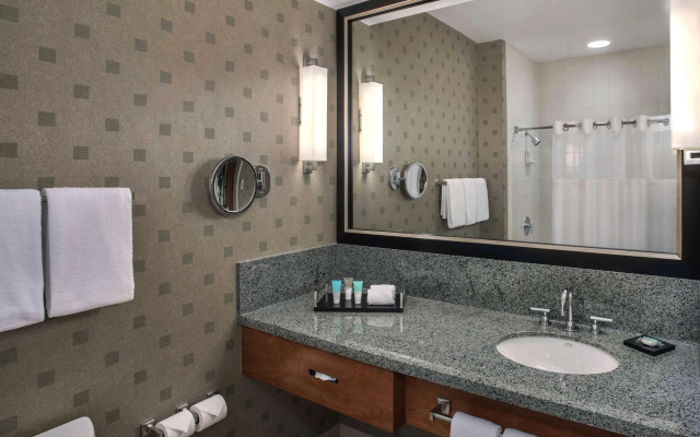 Hyatt Regency Pittsburgh International Airport