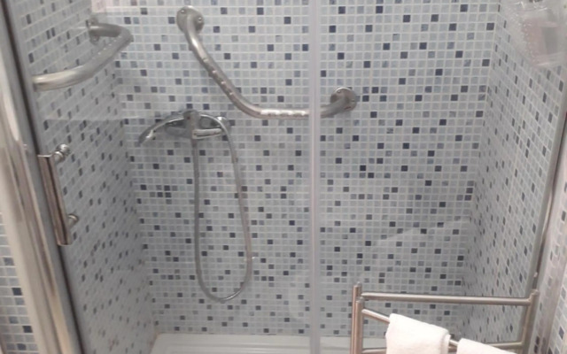 Zen Newton Apartment