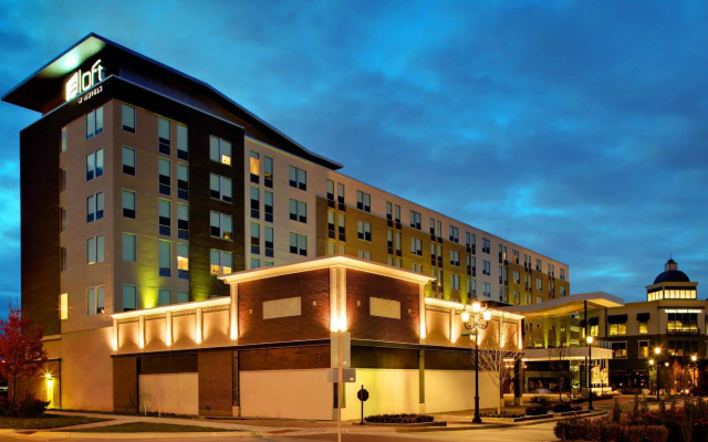 Aloft Leawood-Overland Park