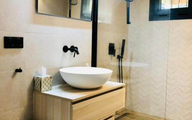 Modern house at the foot of the slopes