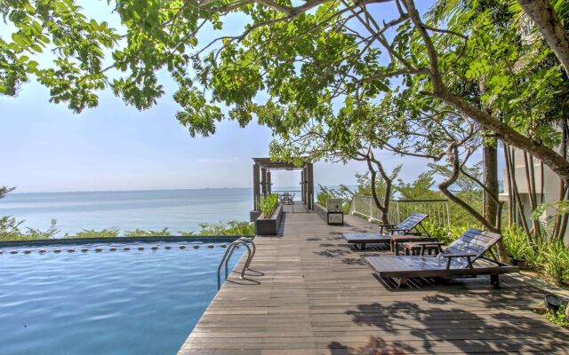 Golden Tulip Balikpapan Hotel & Suites