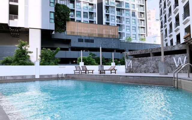 Watana Hotel