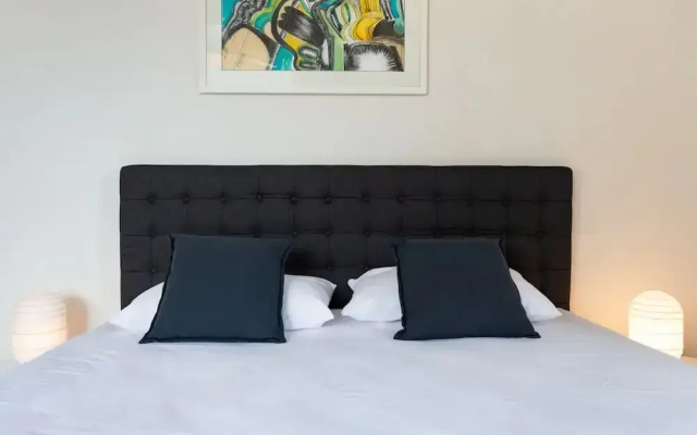 Elegant 4 Bedroom Home By Balmoral Beach