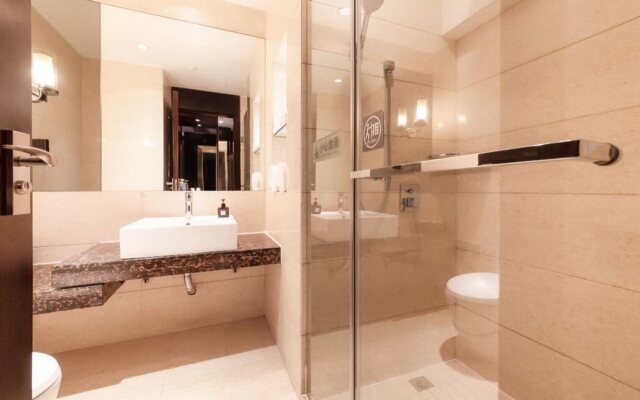 Rezen Kingtown Hotel (Chongqing Guanyinqiao)