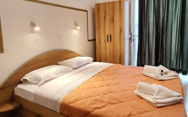 Eleni Apartments Sant George Beach