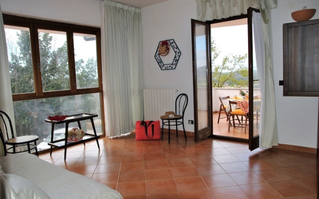 Paradise House on Sperlonga Hill