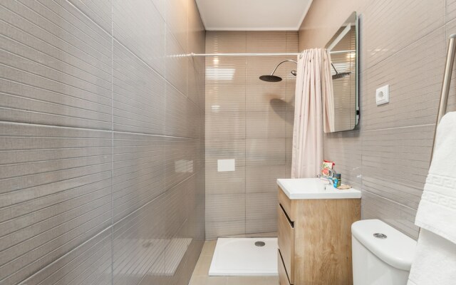 Live Laugh Love Beach Guest Home with AC