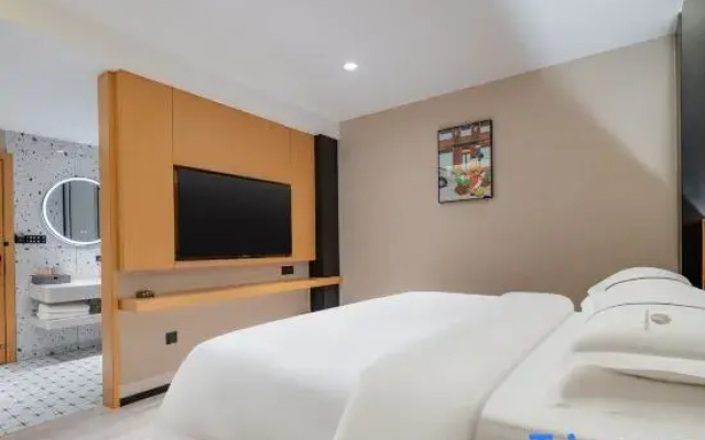 Yueyou Holiday S Hotel (Jiefang Road Riverside Park)