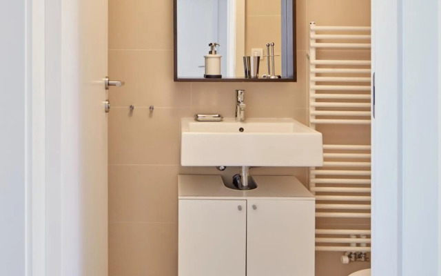 Bright Loft in New Town by Prague Days