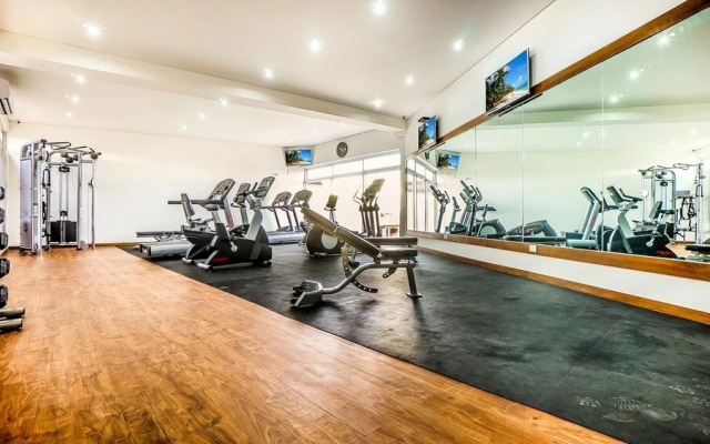 Elements Penthouse 7 3 Bedroom Condo by RedAwning