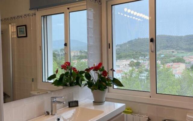 Smallville - Apartamento independiente para 4 personas con piscina compartida