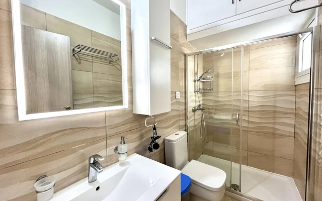 157 LIM - Stay Sunsea Studio