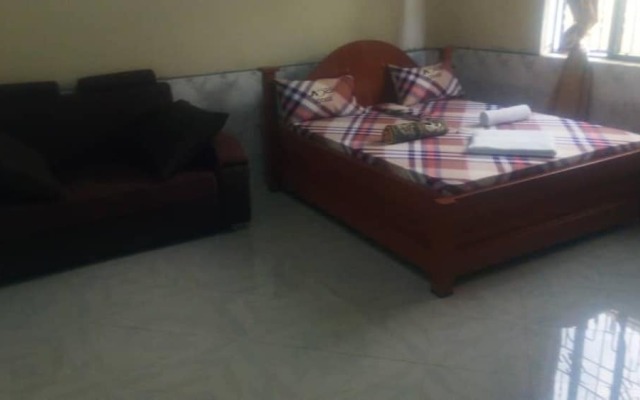 Ades Lodge