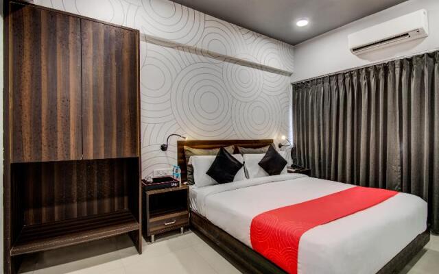 Collection O 30070 Hotel Rajdhani