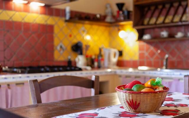 Lovely Holiday Home in Chianni With Swimming Pool