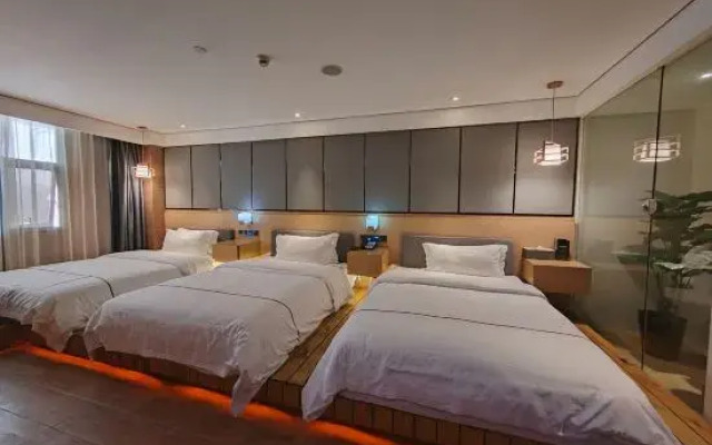 Yufuheng Business Hotel (Shenzhen Longhua Bus Station)