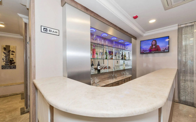 Alphonse Hotel