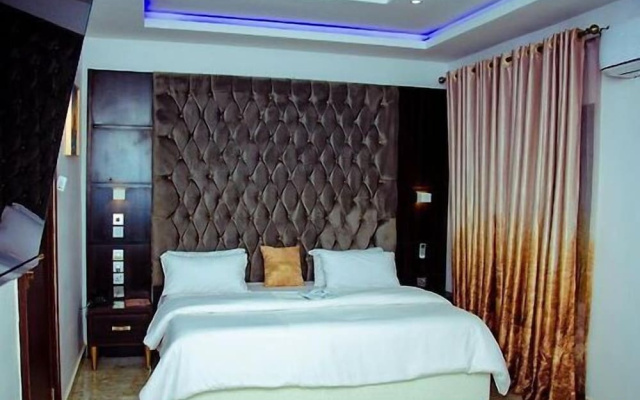 Elegant Suites by Golden Bide Jos