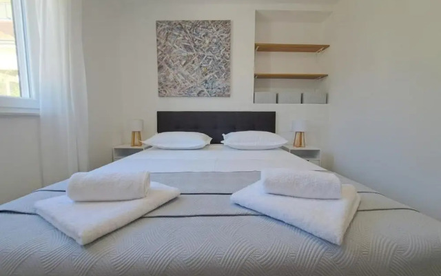 Jere: Modern and Near the sea - H