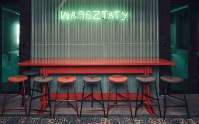 MONTOWNIA Lofts & Experience