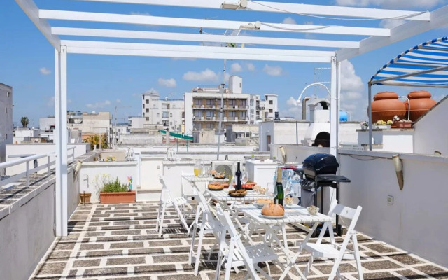 Seafront Luxury Belvedere With Panoramic Terrace