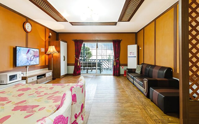 Taean Sky Pension