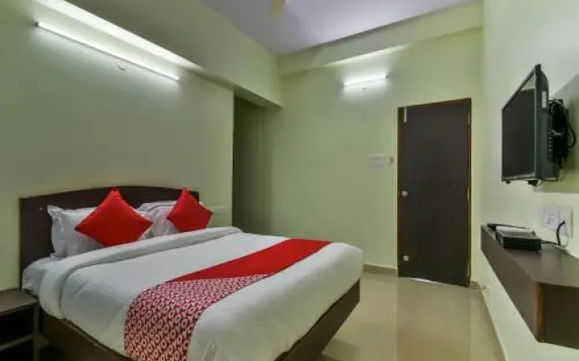 Swarnam By OYO Rooms