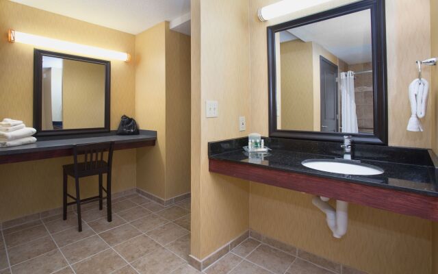 Clarion Hotel Convention Center