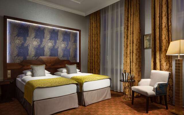 Art Deco Imperial Hotel