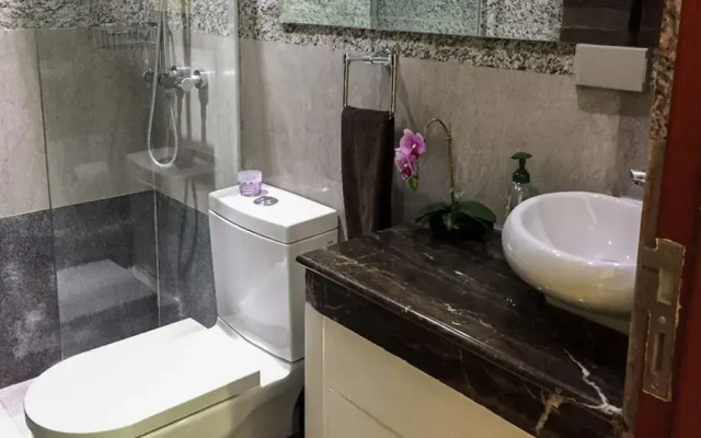 Luxury 4-bedroom Villa in Mactan, Cebu