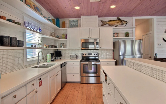 Purple Pelican - 4 Br home