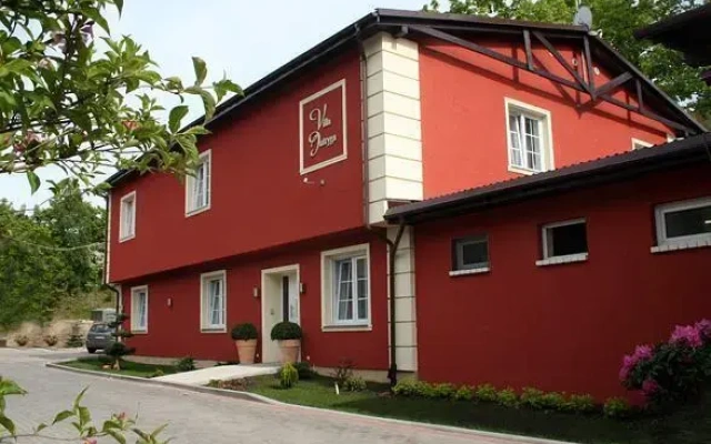Villa Intryga