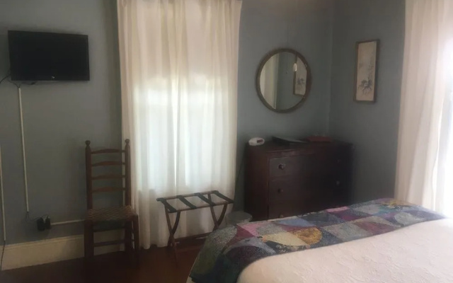 Harvest Barn Inn