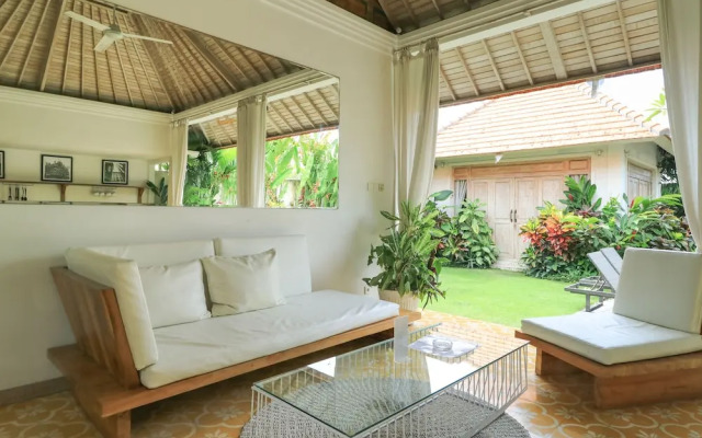 Victoria Villa French