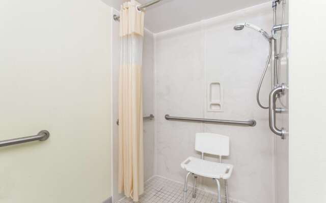 Days Inn by Wyndham Marianna