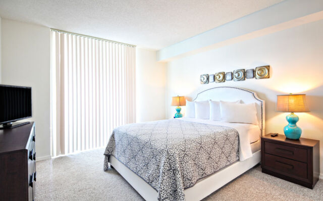 Miami Beach Intracoastal Apartments By Globe Quarters