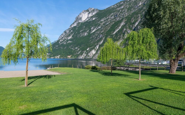 Porto Letizia Bach 2