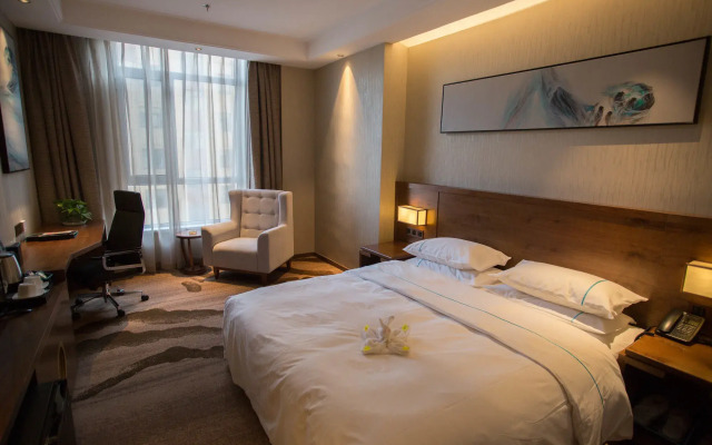 Yantai Dexin International Hotel