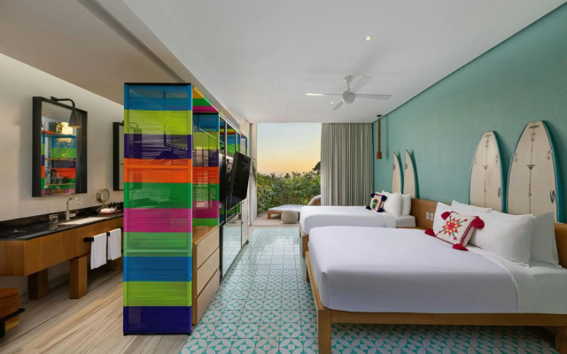 W Punta de Mita