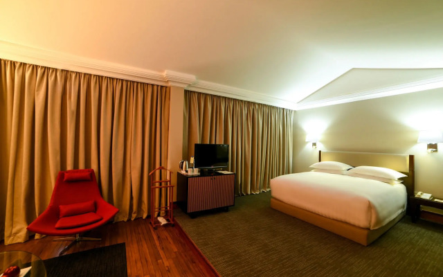 Portemilio Hotel And Resort